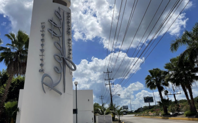 #106 Puerto Morelos - Regatta 3 BD 4 BA Condo - main entrance off the 307 Highway