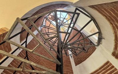 #106 Puerto Morelos - Regatta 3 BD 4 BA Condo - spiral stairway