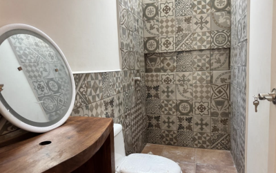 #106 Puerto Morelos - Regatta 3 BD 4 BA Condo - tiled bathroom