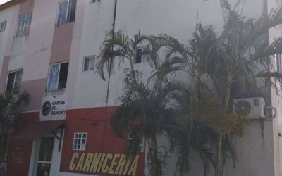 #39 Puerto Morelos - Villas la Playa, Ground floor apartment building off Zetina Gasca and conveniently located near a butcher