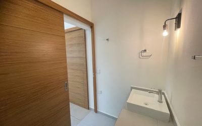 #40 Puerto Morelos - Aldea Umm master bathroom with barn door