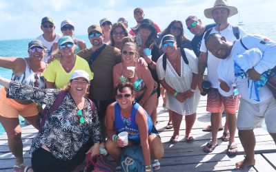 group-photo-before boarding-my trish advisor-isla mujeres-tour-mexico-caribbean-travel-cancun-playa del carmen-catamaran-sail
